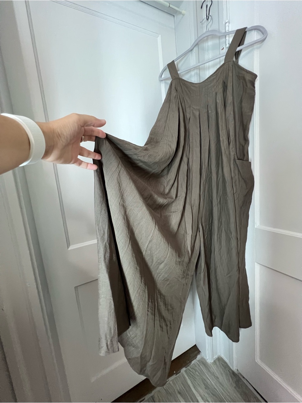 Relaxed Wide-Leg Jumpsuit in Olive